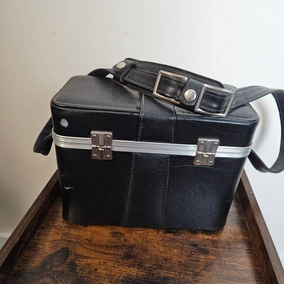 Unbranded Large Black Hard Shell Vintage Leather Camera Case / Holder w/ Strap